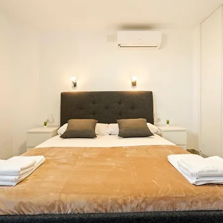 Cerca De La Playa Apartment *